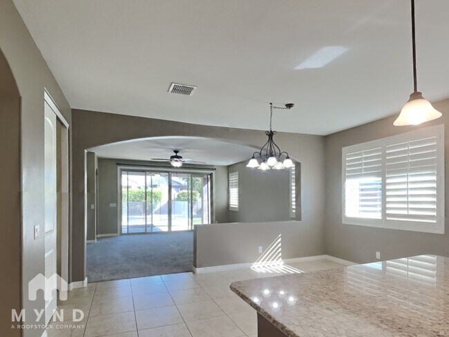 264 E Mead Dr Chandler, AZ 85249 photo 3