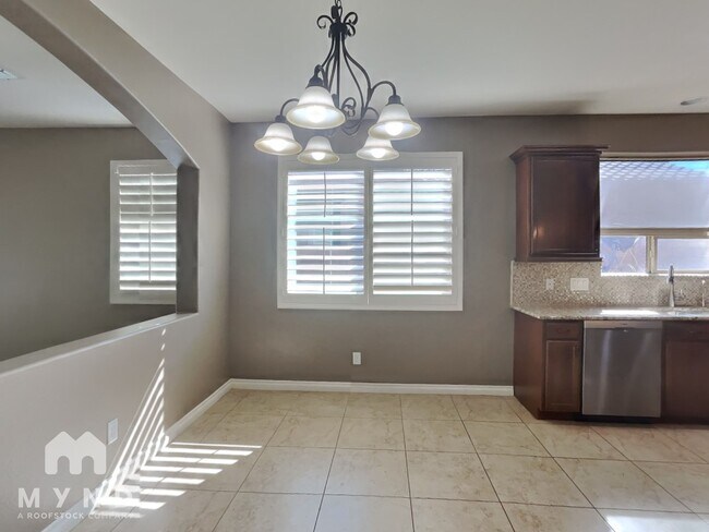 264 E Mead Dr Chandler, AZ 85249 photo 4