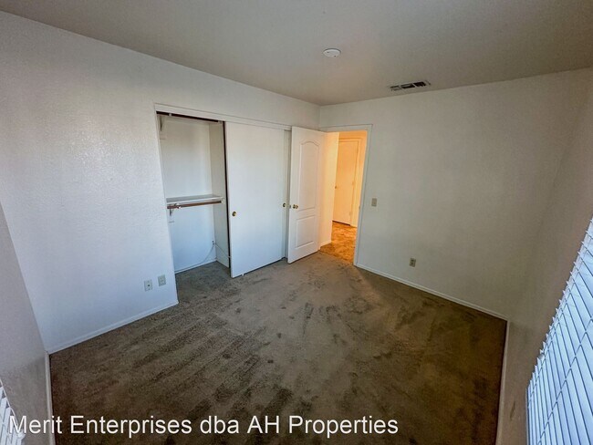 8325 W Bloomfield Rd Peoria, AZ 85381 photo 5