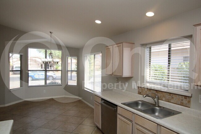 2283 E Pinto Dr Gilbert, AZ 85296 photo 3