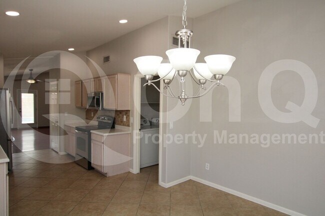 2283 E Pinto Dr Gilbert, AZ 85296 photo 4