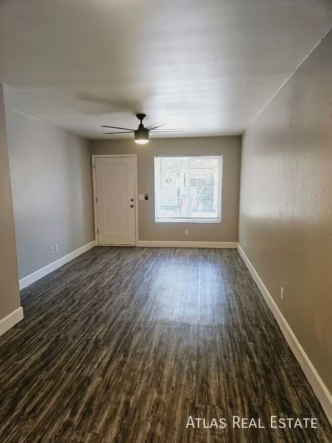 2826 E Capri Cir Mesa, AZ 85204 photo 3