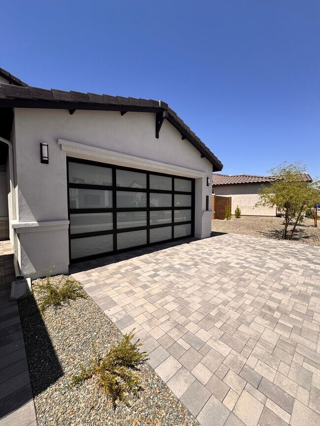 7283 W Blue Sky Dr Peoria, AZ 85383 photo 3