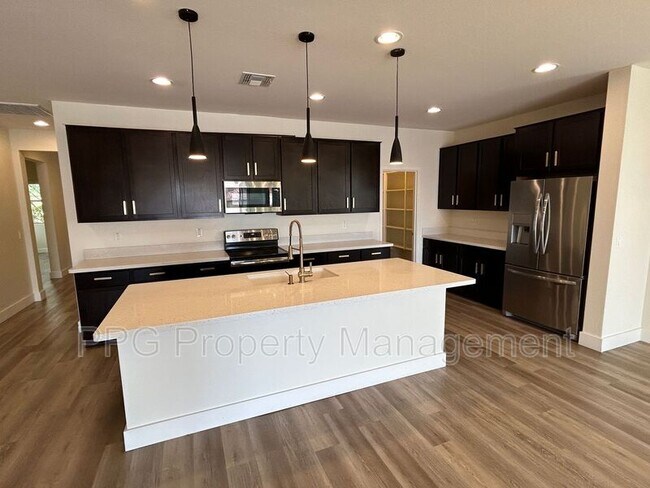 16491 W Caldwell St Goodyear, AZ 85338 photo 3