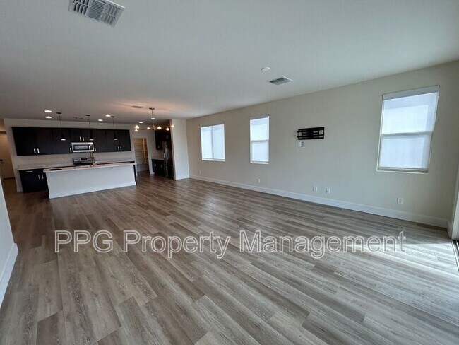 16491 W Caldwell St Goodyear, AZ 85338 photo 5