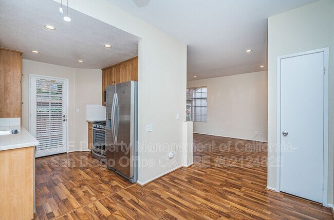 4049 Carmel View Rd San Diego, CA 92130 photo 4