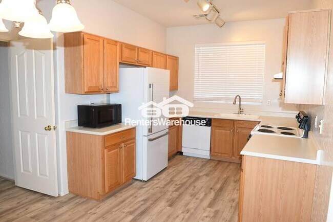 15338 W Banff Ln Surprise, AZ 85379 photo 5