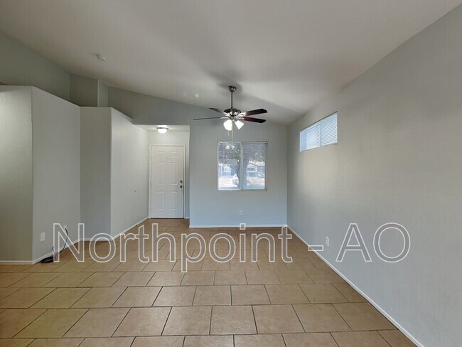 16132 W Lincoln St Goodyear, AZ 85338 photo 2