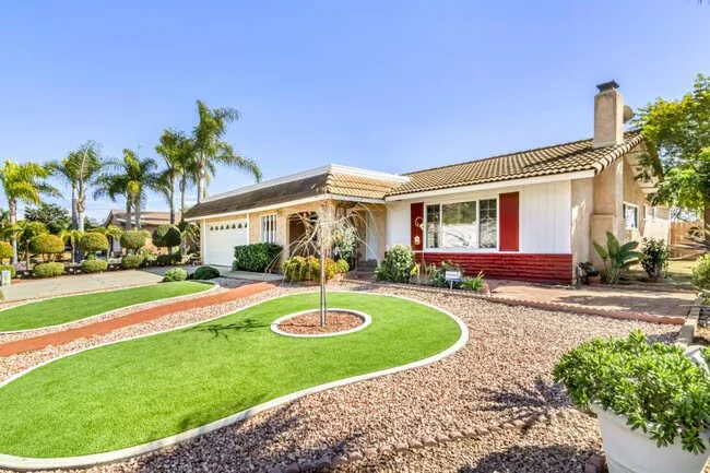 1101 Calle Vista Ave Escondido, CA 92027