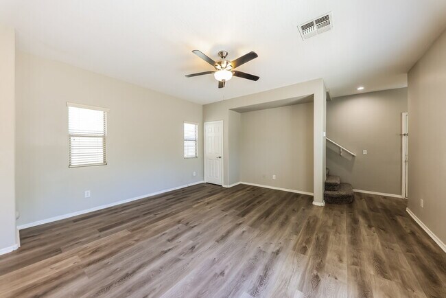 14180 W Country Gables Dr Surprise, AZ 85379 photo 4