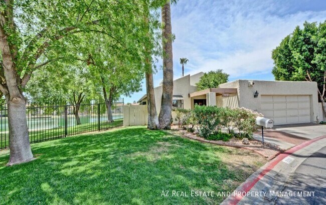 2901 W Sierra St Phoenix, AZ 85029 photo 2