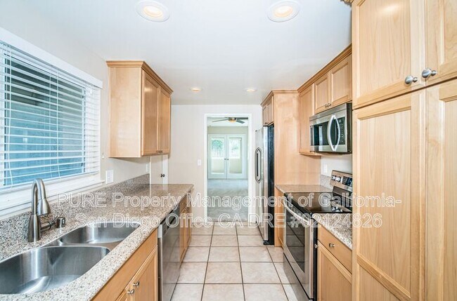 12081 Callado Rd San Diego, CA 92128