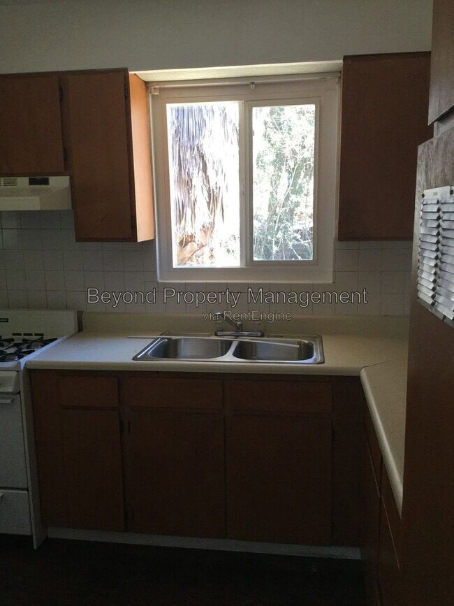 2153 Drescher St San Diego, CA 92111 photo 5