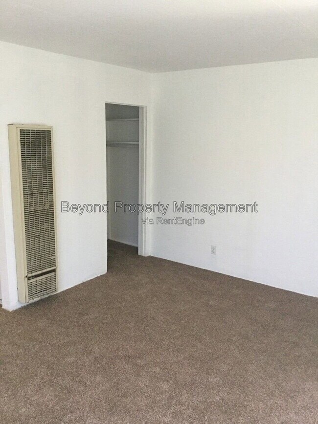2153 Drescher St San Diego, CA 92111 photo 4