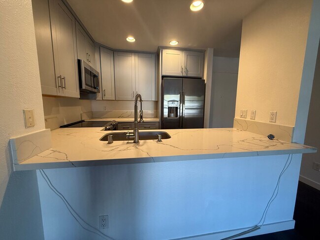 4060 Huerfano Ave San Diego, CA 92117 photo 4