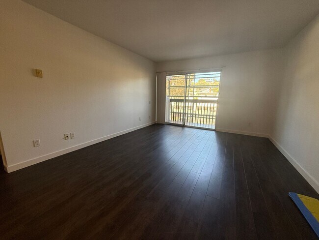 4060 Huerfano Ave San Diego, CA 92117 photo 5