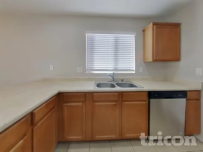 43314 W Cowpath Rd Maricopa, AZ 85138 photo 4
