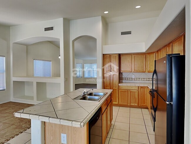 7830 E Onza Ave Mesa, AZ 85212 photo 3