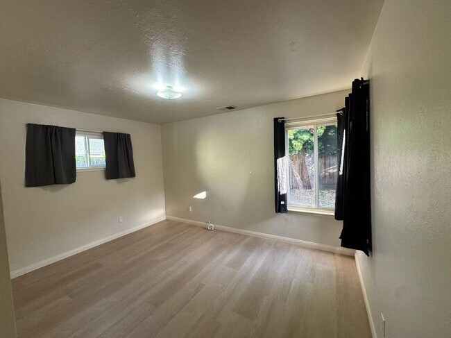 982 Purdue St San Leandro, CA 94579 photo 3