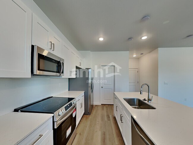 12523 W Flynn Ln Glendale, AZ 85307 photo 5