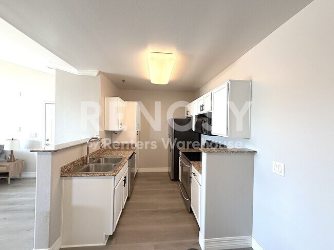 2134 E Broadway Rd Tempe, AZ 85282 photo 4