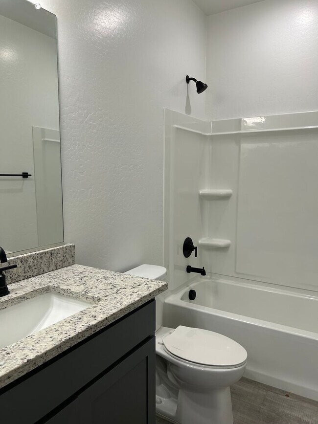 18021 Avenida del Sol W Surprise, AZ 85387 photo 3