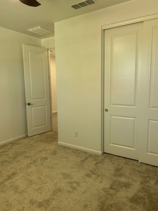 18021 Avenida del Sol W Surprise, AZ 85387 photo 5