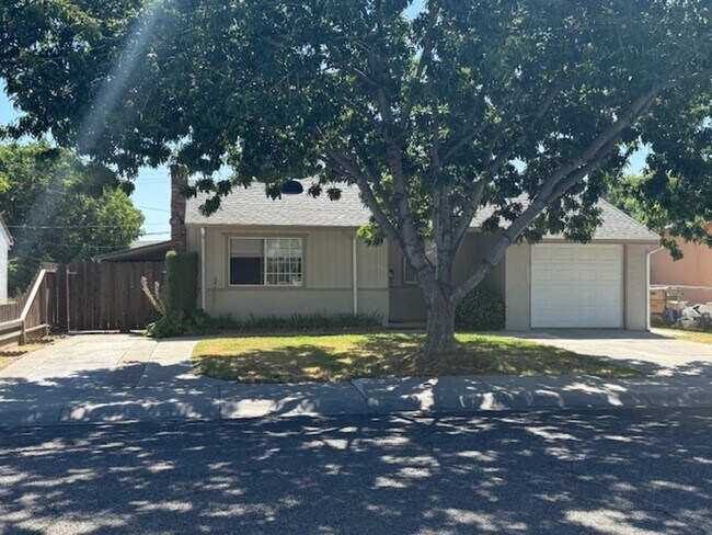 1320 Wilson Ave Tracy, CA 95376