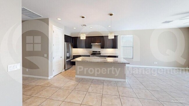 713 W Anderson Dr Phoenix, AZ 85023 photo 3