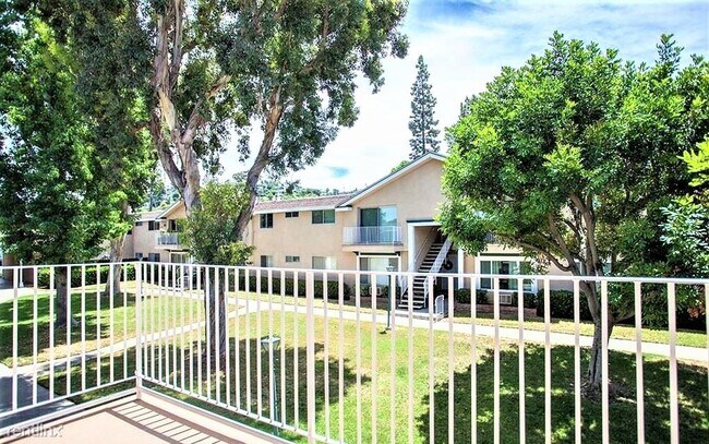 4560 Maple Ave La Mesa, CA 91941 photo 3