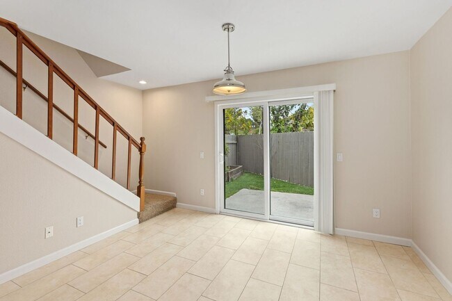5661 Lake Park Way La Mesa, CA 91942 photo 3