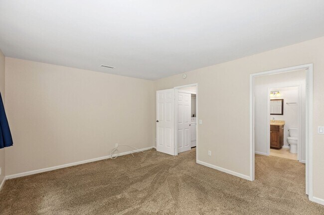 5661 Lake Park Way La Mesa, CA 91942 photo 2