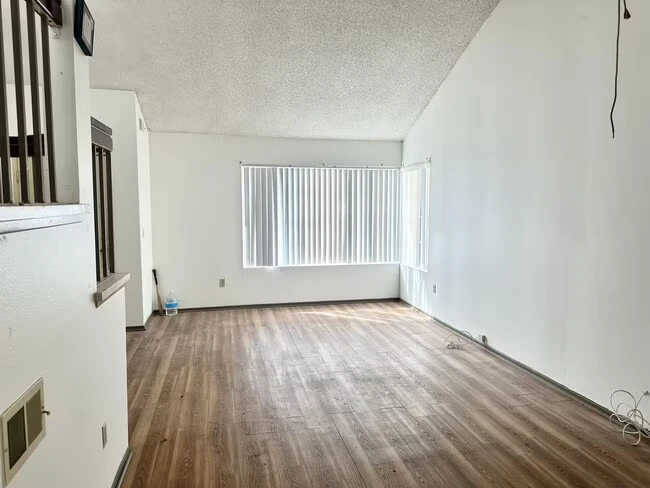 6950 Bullock Dr San Diego, CA 92114 photo 3