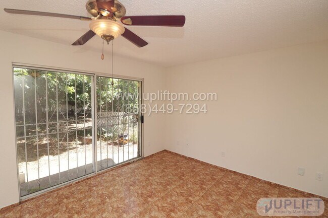 7746 Bloomfield Rd San Diego, CA 92114 photo 3