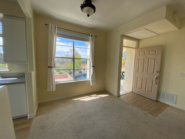 3613 Bernwood Pl San Diego, CA 92130 photo 3