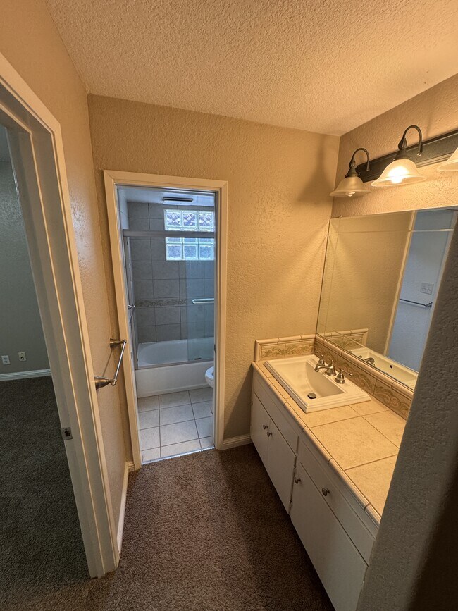 2228 McGee Ave Berkeley, CA 94703 photo 2