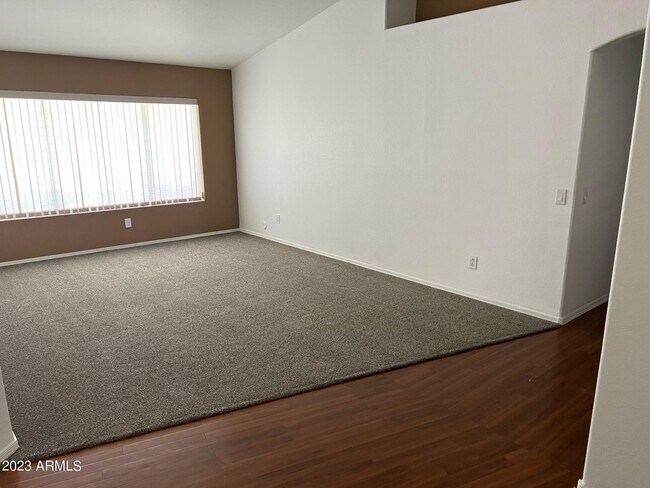 8 W Marco Polo Rd Phoenix, AZ 85027 photo 5