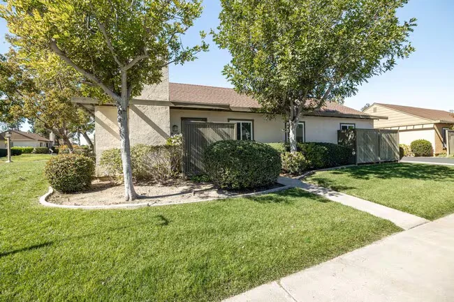 10536 Greenford Dr San Diego, CA 92126