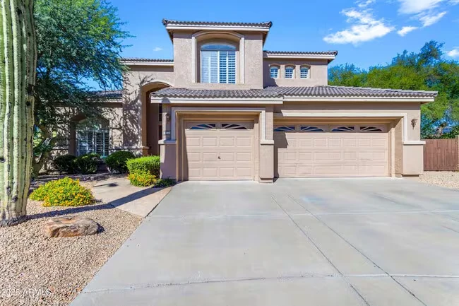 4302 E Mossman Rd Phoenix, AZ 85050 photo 2