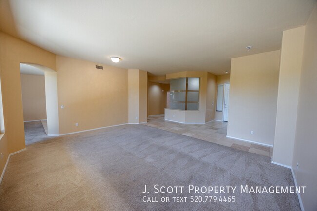 18462 W Western Star Blvd Goodyear, AZ 85338 photo 5