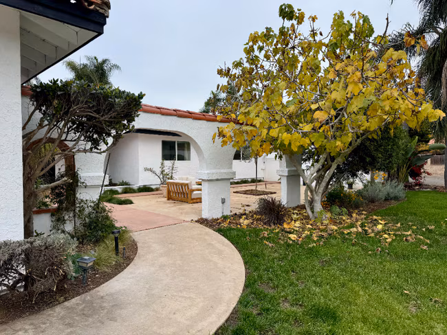 2012 Troy Pl Vista, CA 92084