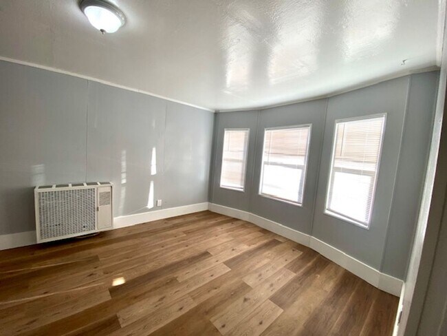 20th Street Richmond CA Apartment photo 2