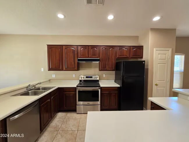 3741 E Derringer Way Gilbert, AZ 85297 photo 5