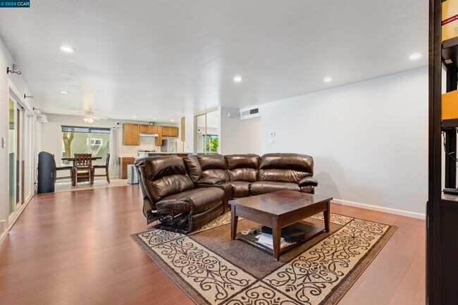 9085 Alcosta Blvd San Ramon, CA 94583 photo 4