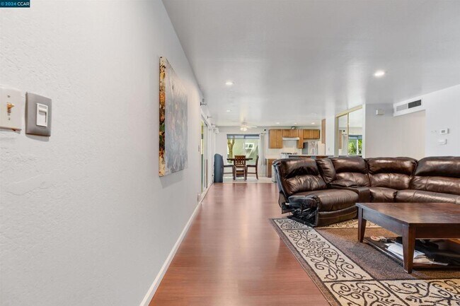 9085 Alcosta Blvd San Ramon, CA 94583 photo 3
