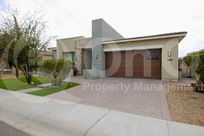1181 E Cherrywood Pl Chandler, AZ 85249 photo 2