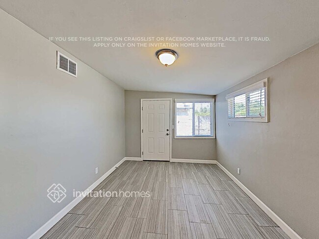 420 E Tulane Dr Tempe, AZ 85283 photo 5