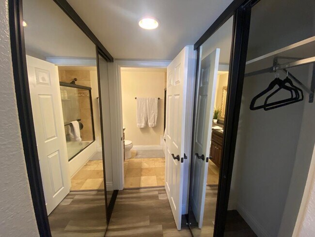 3985 Nobel Dr San Diego, CA 92122 photo 4