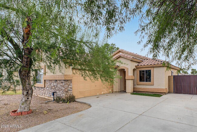 3015 N 84th Dr photo 3