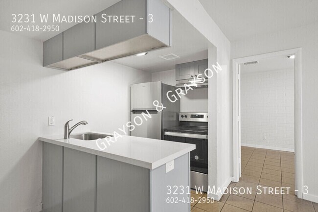 3231 W Madison St Phoenix, AZ 85009 photo 3